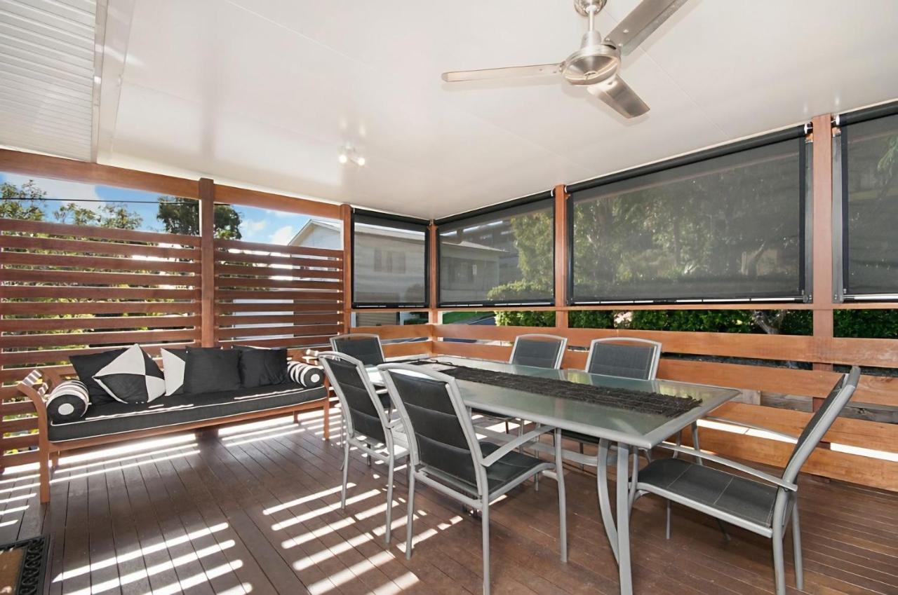 Convent Cottage - Pet Friendly Home In The Centre Of Town Yamba Exterior photo